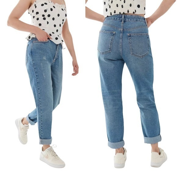 Urban Outfitters BDG High-Waisted Mom Jeans Size 28 Light Wash - Picture 1 of 13